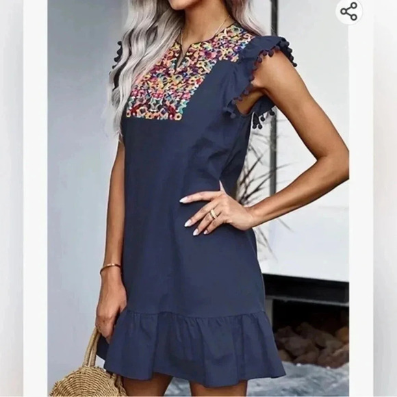 Kirundo mini dress Medium - Picture 1 of 10